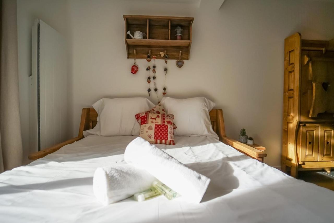 Le Petit Chalet - Studio Cosy à Lathuile pour 2 personnes Extérieur photo
